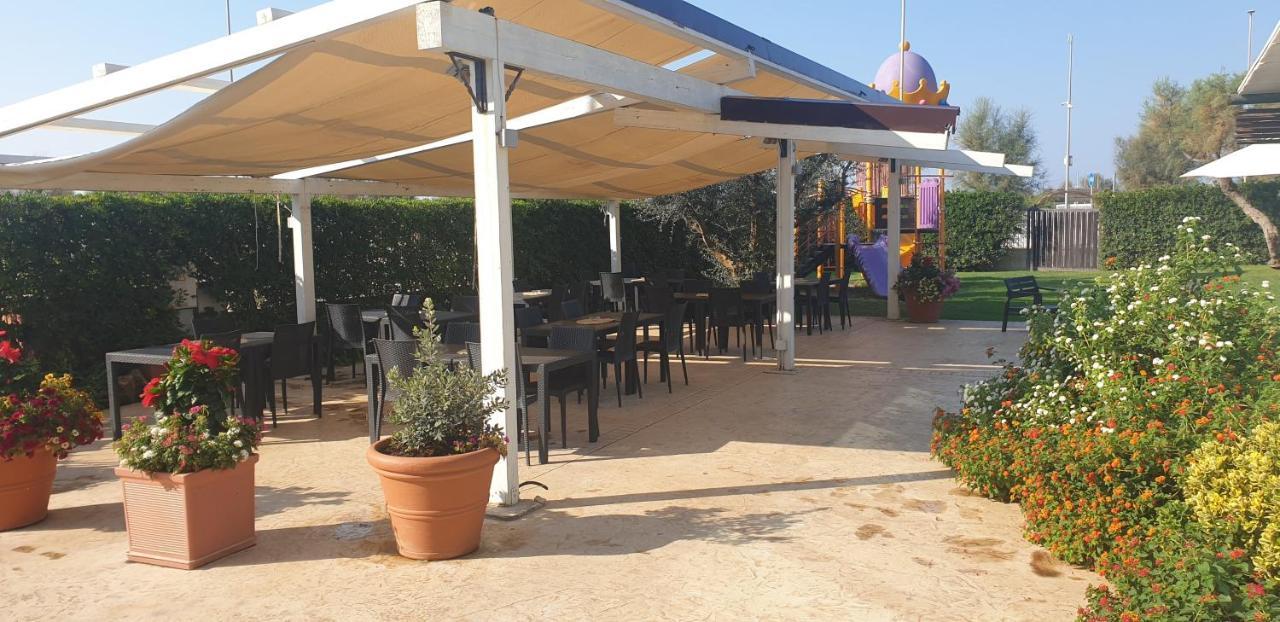 Hotel Corallo Fregenae Exterior foto